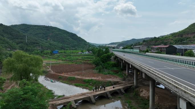 南 山村 事事如意 柿柿如意 道路