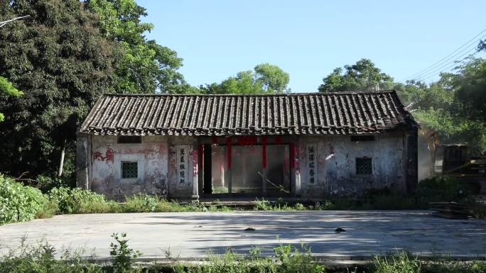 野蛮拆除明清风格古建筑宗祠5