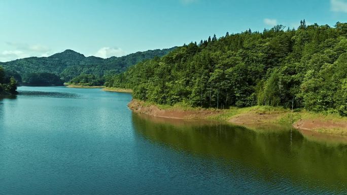 黄水国家森林公园太阳湖实拍视频