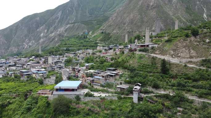 四川阿坝茂县羌乡古寨风景航拍