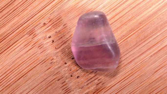 紫萤石矿石 (3)