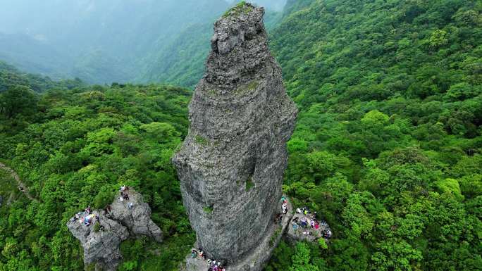 南川石人峰