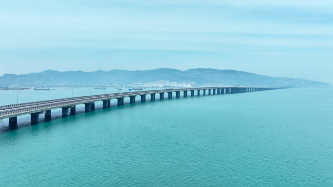 跨海大桥船舶货轮渔船驶向大海视频素材