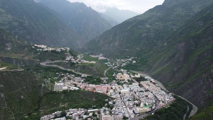 四川阿坝理县县城风景航拍