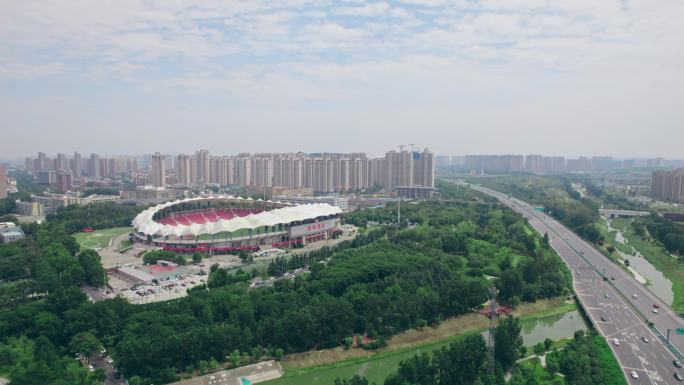 4K河南郑州地标体育场航拍01