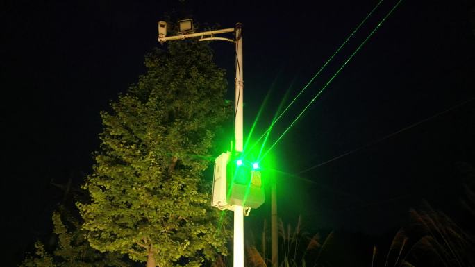 交通警示灯闪烁