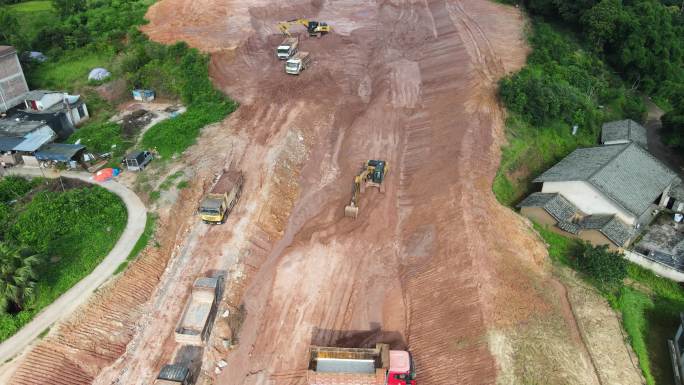 高铁工地公路施工工程车泥头车基建工程