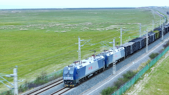 青藏铁路火车物质运输