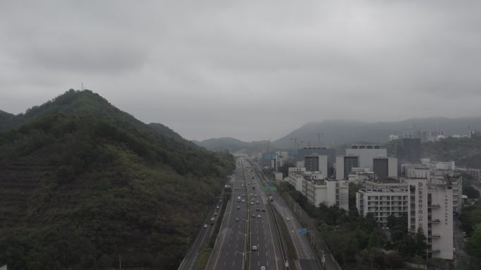 深圳市龙岗区马路