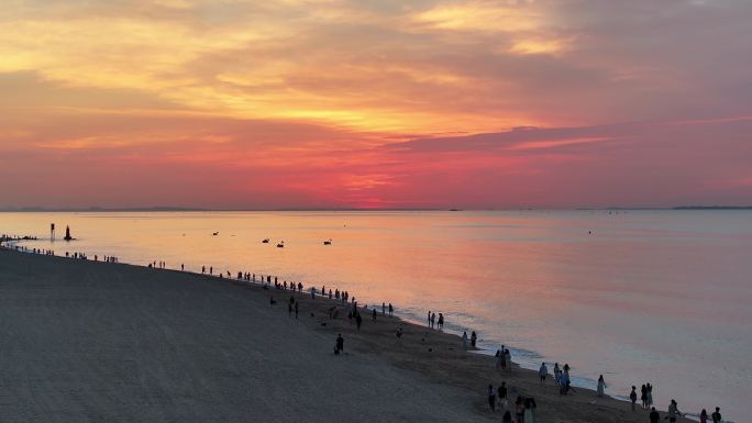 海边沙滩日出朝霞