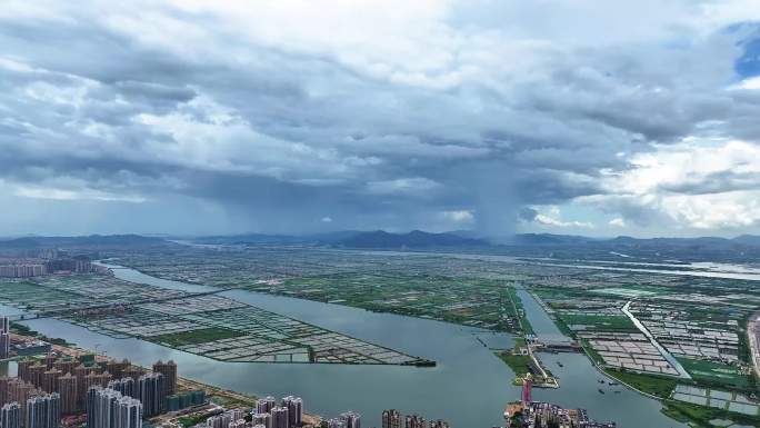 远处下雨局部下雨