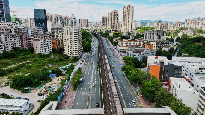 深圳地铁3号线行驶