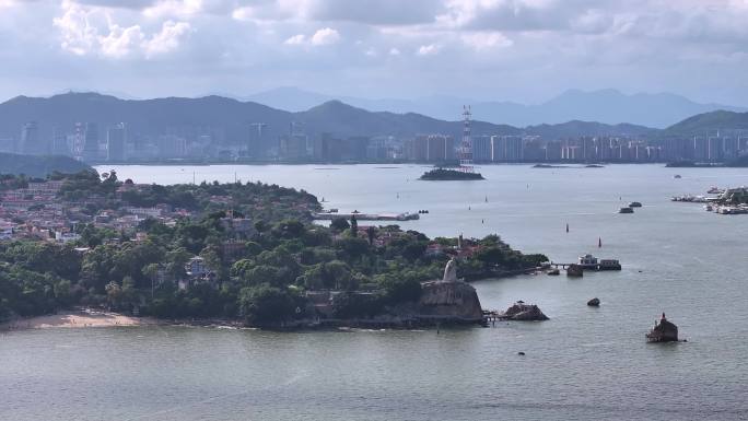 厦门鼓浪屿蓝天白云航拍