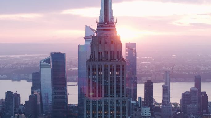 航拍帝国大厦纽约曼哈顿哈德逊河城市天际线