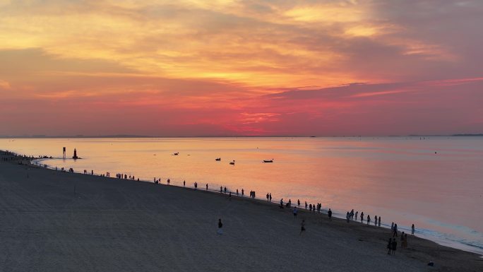 海边沙滩日出朝霞