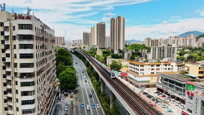 深圳3号线地铁行驶