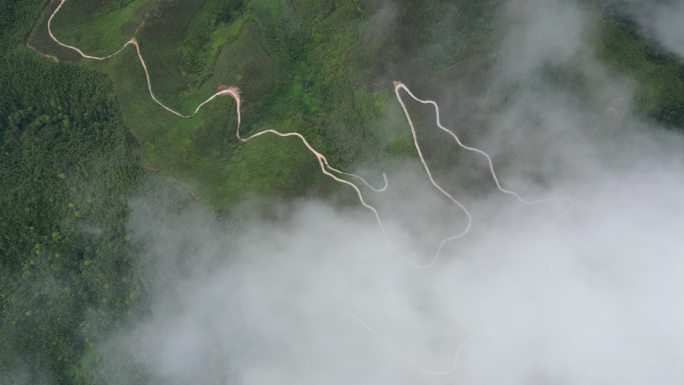 盘山赛道俯瞰  俯拍大地