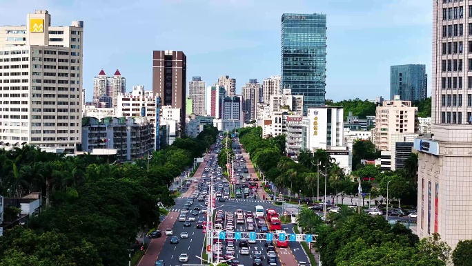 珠海城市下班高峰期马路