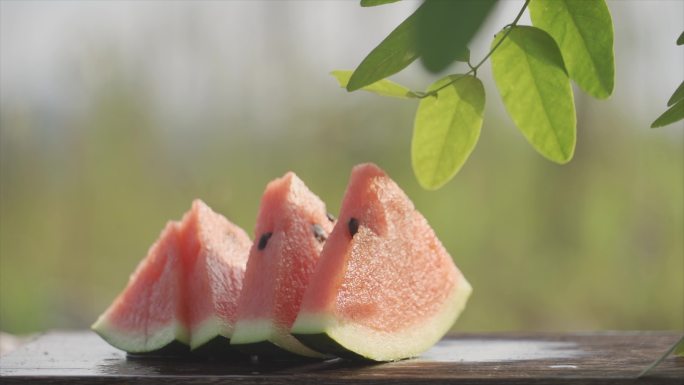 夏天素材西瓜广告吃西瓜清凉一夏向往自由