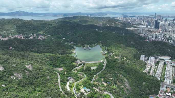 4K60厦门城市大景东坪山水库航拍