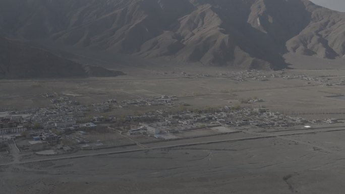 西藏山南小镇村庄航拍