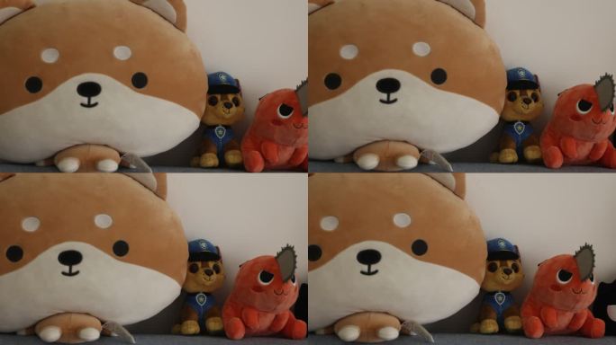 沙发玩偶彩色玩具布偶小狗小熊小恐龙小怪物