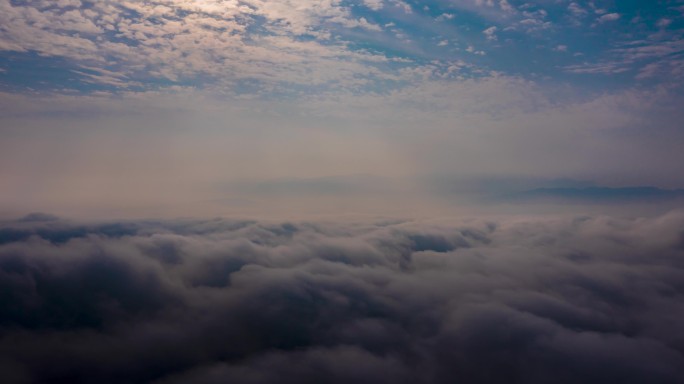 4k航拍云层云端之上穿越云层