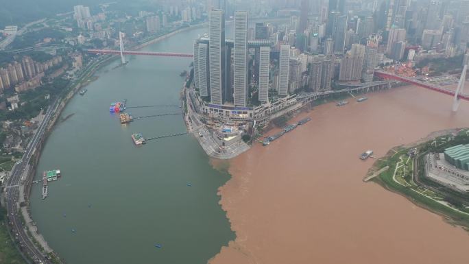 重庆两江交汇泾渭分明鸳鸯锅