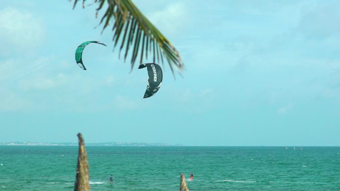 海边游玩冲浪风筝