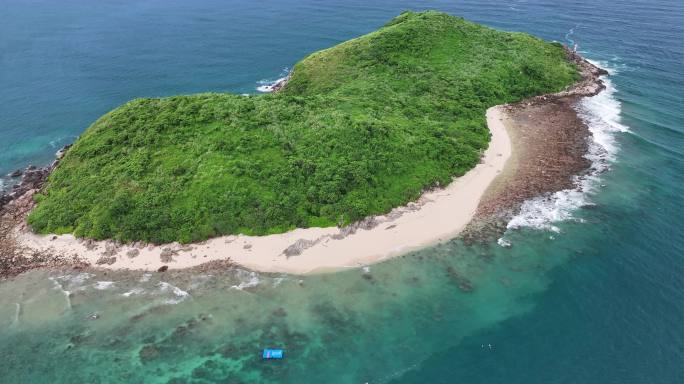 航拍雨后的加井岛海岛