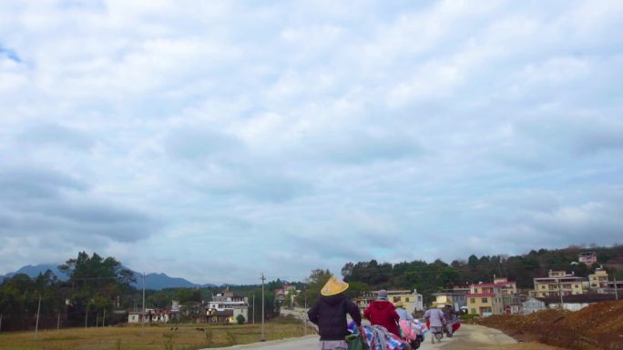 徒步行驶 苦行僧 寺院文化