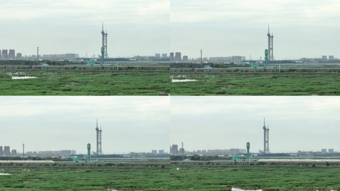 大庆湿地动车经过观鸟台