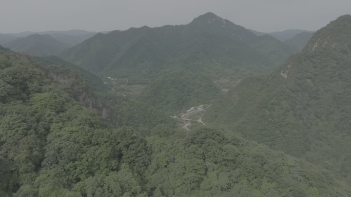 陕西宝鸡秦岭山脉4K航拍log素材