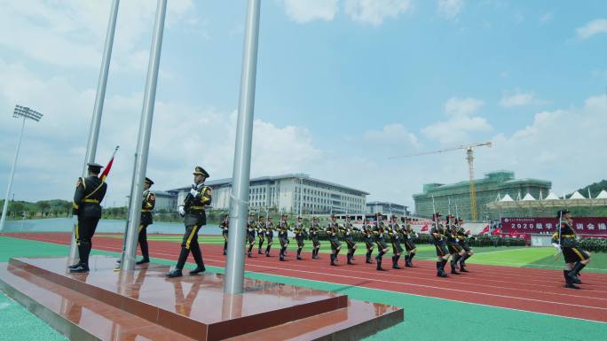 大学生军训会操