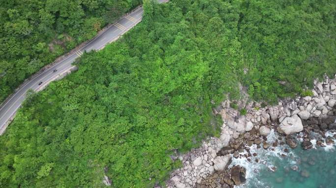 海岛海边公路机车骑行