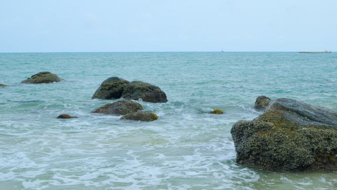 大海 礁石 岩石 海浪 海景 阴天海边