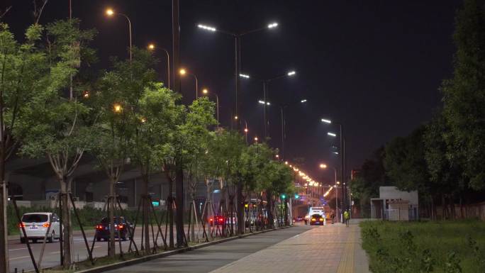 【4K原创】城市街道夜晚夜景车流路灯火车