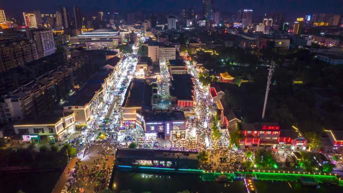 江苏连云港步行街夜景人流航拍移动延时