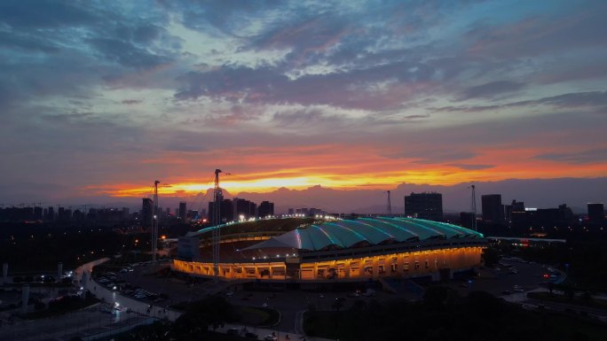 义乌市体育场梅湖公园航拍夕阳
