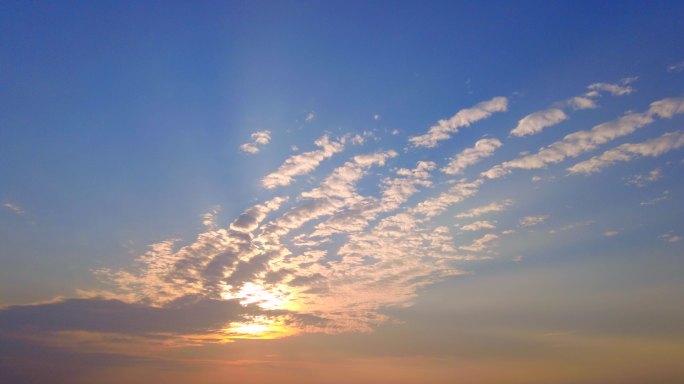 日出天边的云彩清晨 云彩 晨曦 晨霞