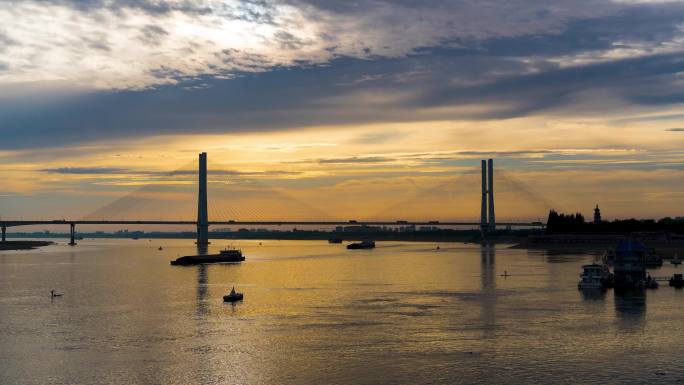 长江大桥日落延时，长江晚霞，沿江城市航拍