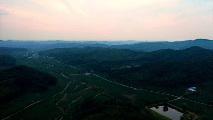 沈阳苏家屯森林盘山道日落航拍