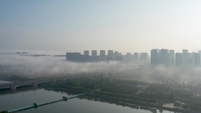 御河兴云桥平流雾延时视频