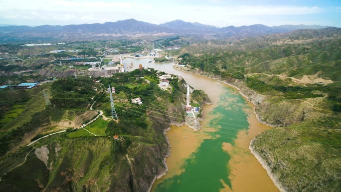 4K_刘家峡水电站上游黄河和洮河两河交会