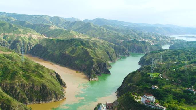 4K_刘家峡水电站上游黄河和洮河两河交会