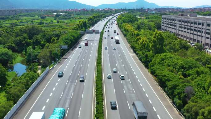 泉厦高速公路道路枢纽车流延时交通物流道路