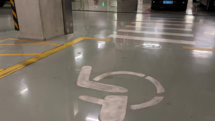 4K原创 残疾人停车位