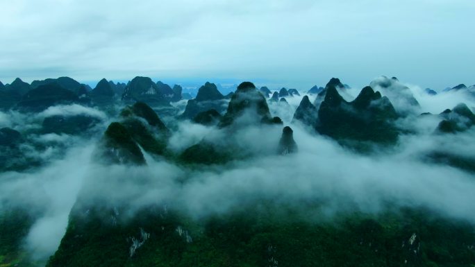 桂林漓江云海 烟雨漓江