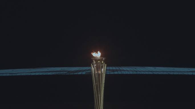 东安湖火炬塔夜景灯光实拍