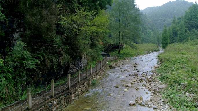 四川森林湿地绿水青山河流小溪山沟溪谷航拍